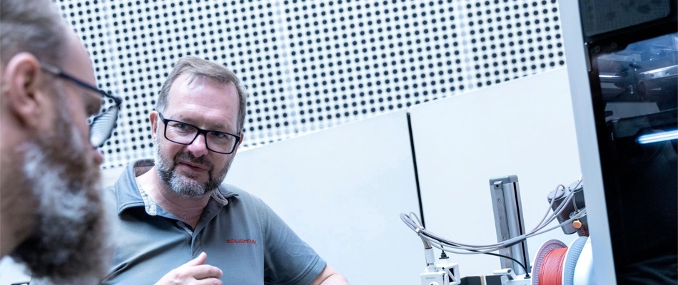 Firmaet Eduard viser nogle af deres løsninger indenfor læringsteknologi frem.